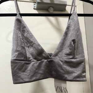 SOLD ‼️ NWT Zara Silver Triangle Croptop